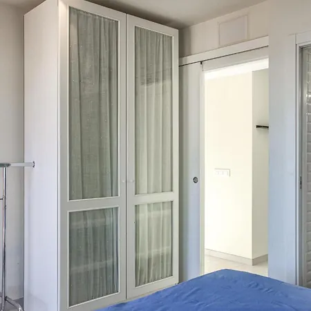 Апартаменты Awesome In Gerona With House Sea View *