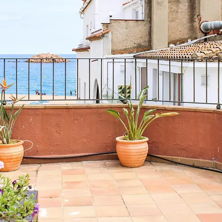 Апартаменты Awesome In Gerona With House Sea View